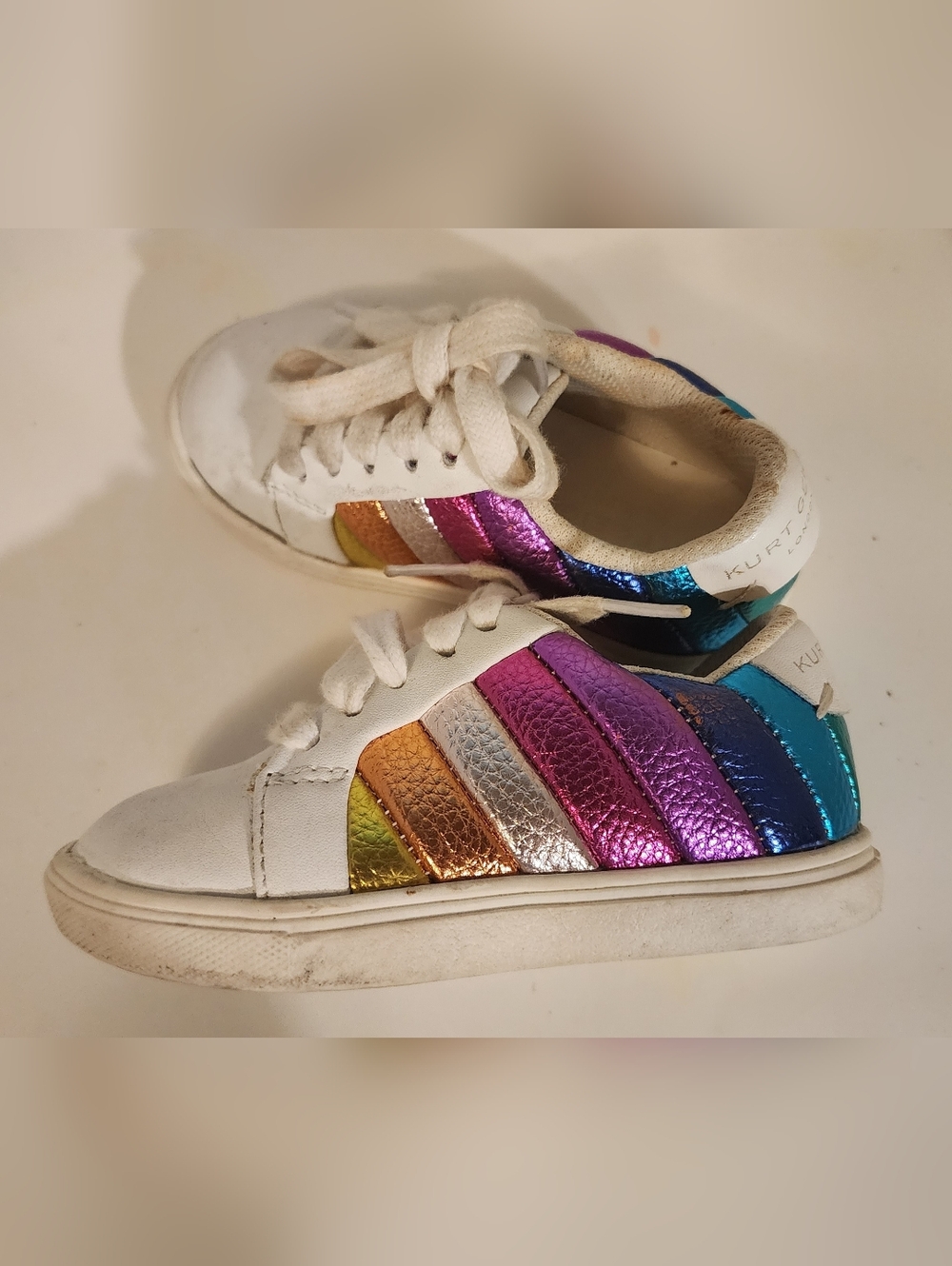 Kurt Geiger Mini Lane Stripe sneaker Sz 6c